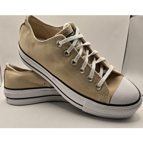 Converse Chuck Taylor All Star Lift Platform tornacipő