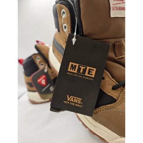 Vans UltraRange EXO HI bőr snekaer