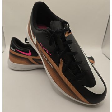 Nike Jr. Phantom GT2 Club IC unisex teremfocicipő