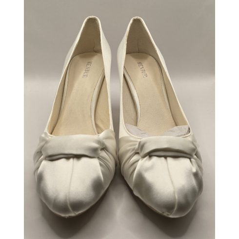 Menbur Wedding Ivory