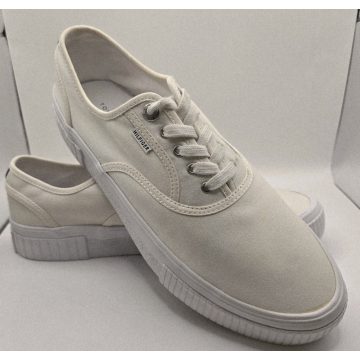 Tommy Hilfiger vászoncipő