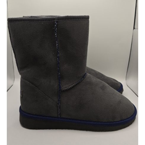 Reserved bélelt mamusz csizma