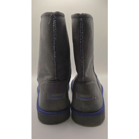 Reserved bélelt mamusz csizma