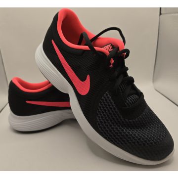 Nike Revolution 4 (GS) sportcipő