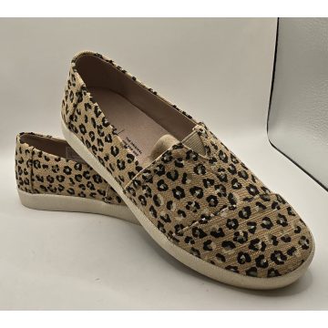 TOMS Avalon  Natural Textured Cheetah slipon