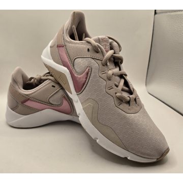 Nike Legend Essential 2 Edzőcipő