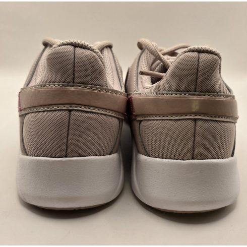 Nike Legend Essential 2 Edzőcipő